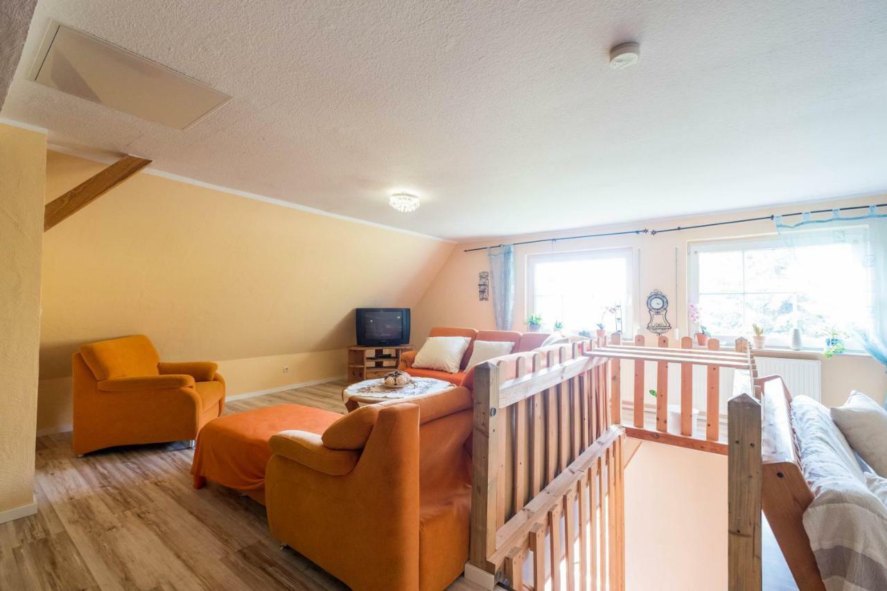 Ferienhaus Hospodarz Schimm Ngoại thất bức ảnh